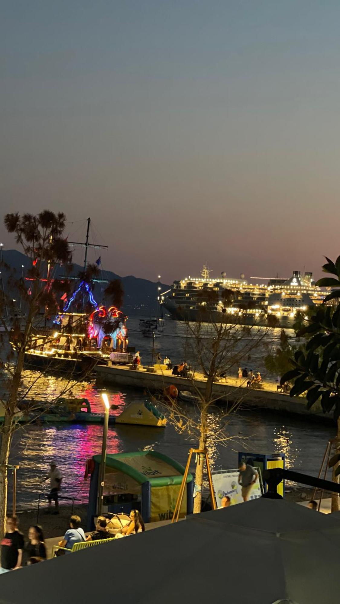 Aries Apartments Saranda Zewnętrze zdjęcie